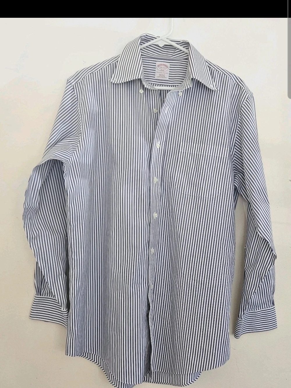 Brooks Brothers 346 Men’s Dress Shirt 15 32/33 Regular  Non-Iron Purple Stripe